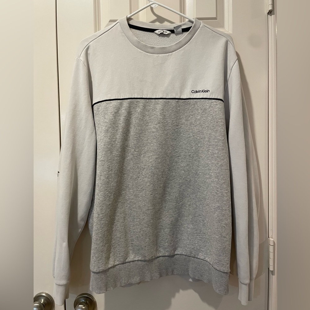 Calvin Klein Sweater